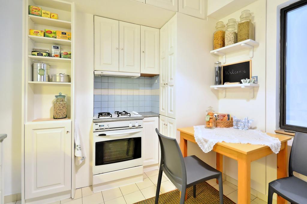 Plaka Elegant Apartment Атина Екстериор снимка